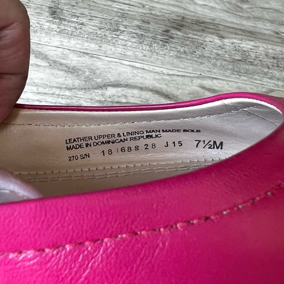 Tory Burch Fuchsia Leather Flats 7.5 excellent condition! - Picture 10 of 11
